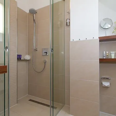 아파트 Villa-loewenstein-wohnung-16-9811 Ostseebad Kühlungsborn
